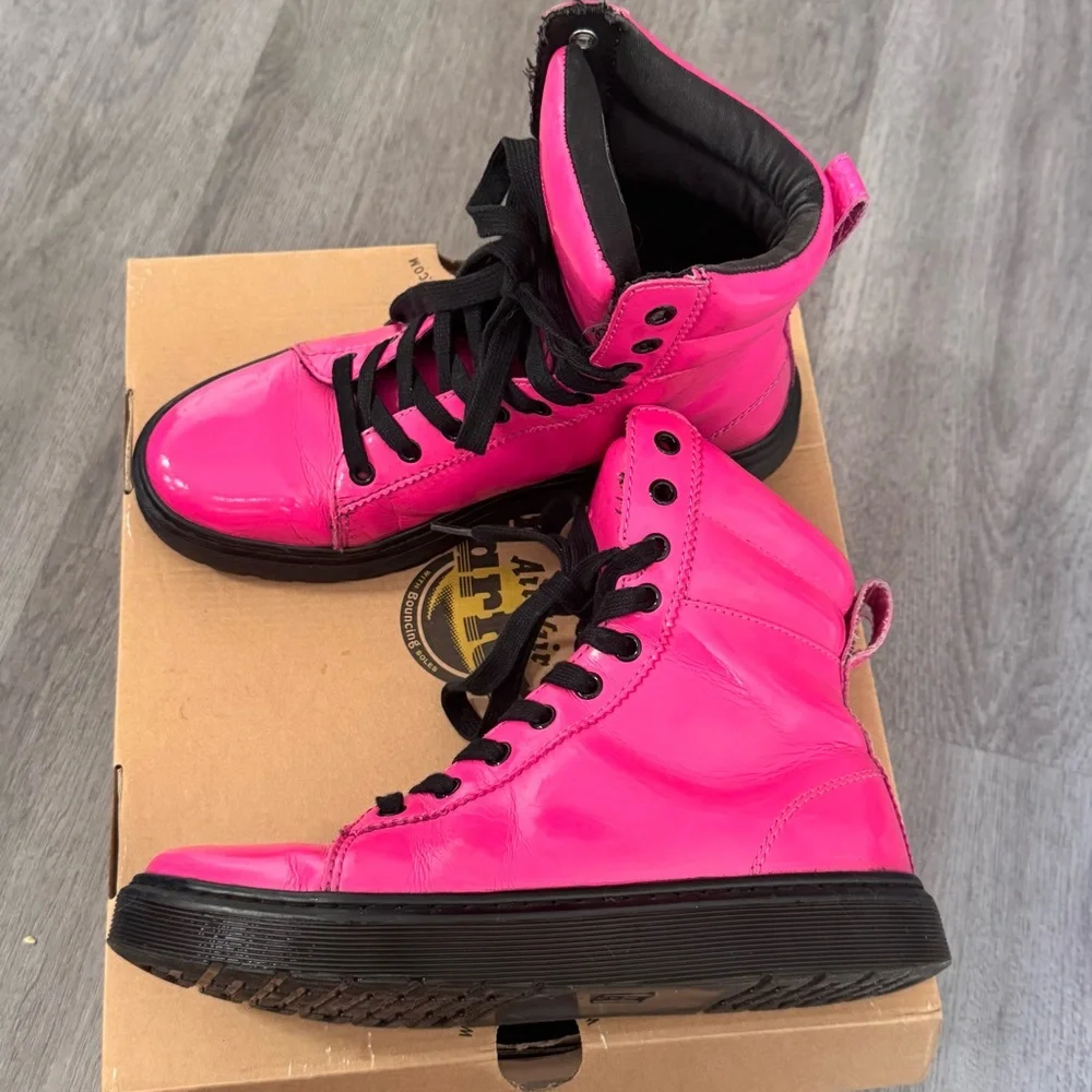Dr. Martens Mix Patent Lamper Hot Pink Boots – Women’s US 8 / EU 39 - Picture 4 of 11